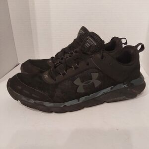 UNDER ARMOUR CHARGED ASSERT 9 CAMO 13M PRE-OWNED